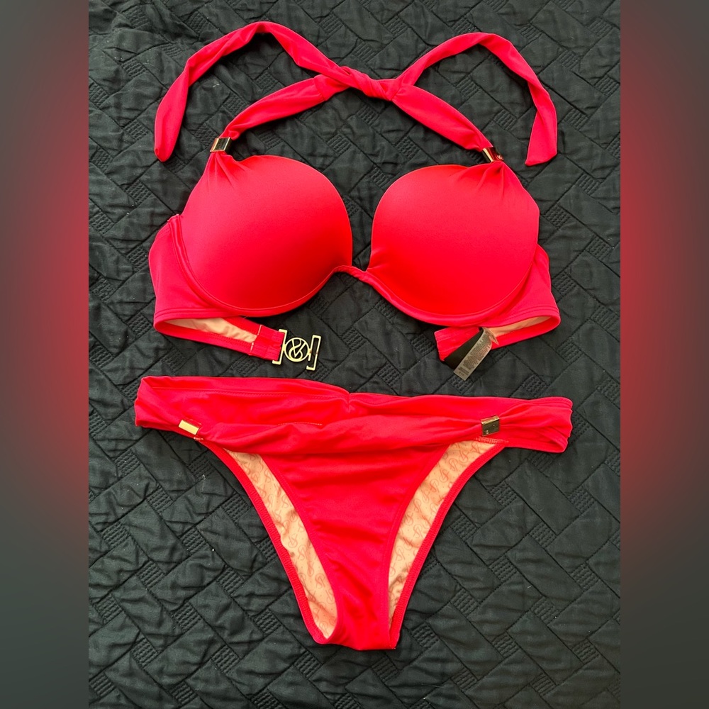 Victoria’s Secret push up bikini